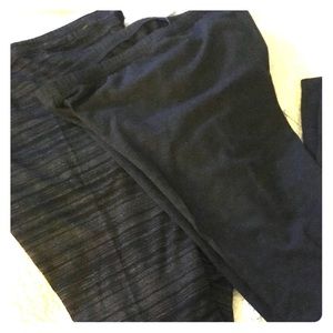 2 pr kohls leggings gray & black/ Gray M